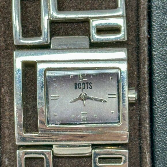 Roots women’s watch - Picture 2 of 3